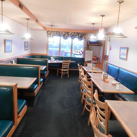 Casey'S Inn Lac du Bonnet Eksteriør bilde