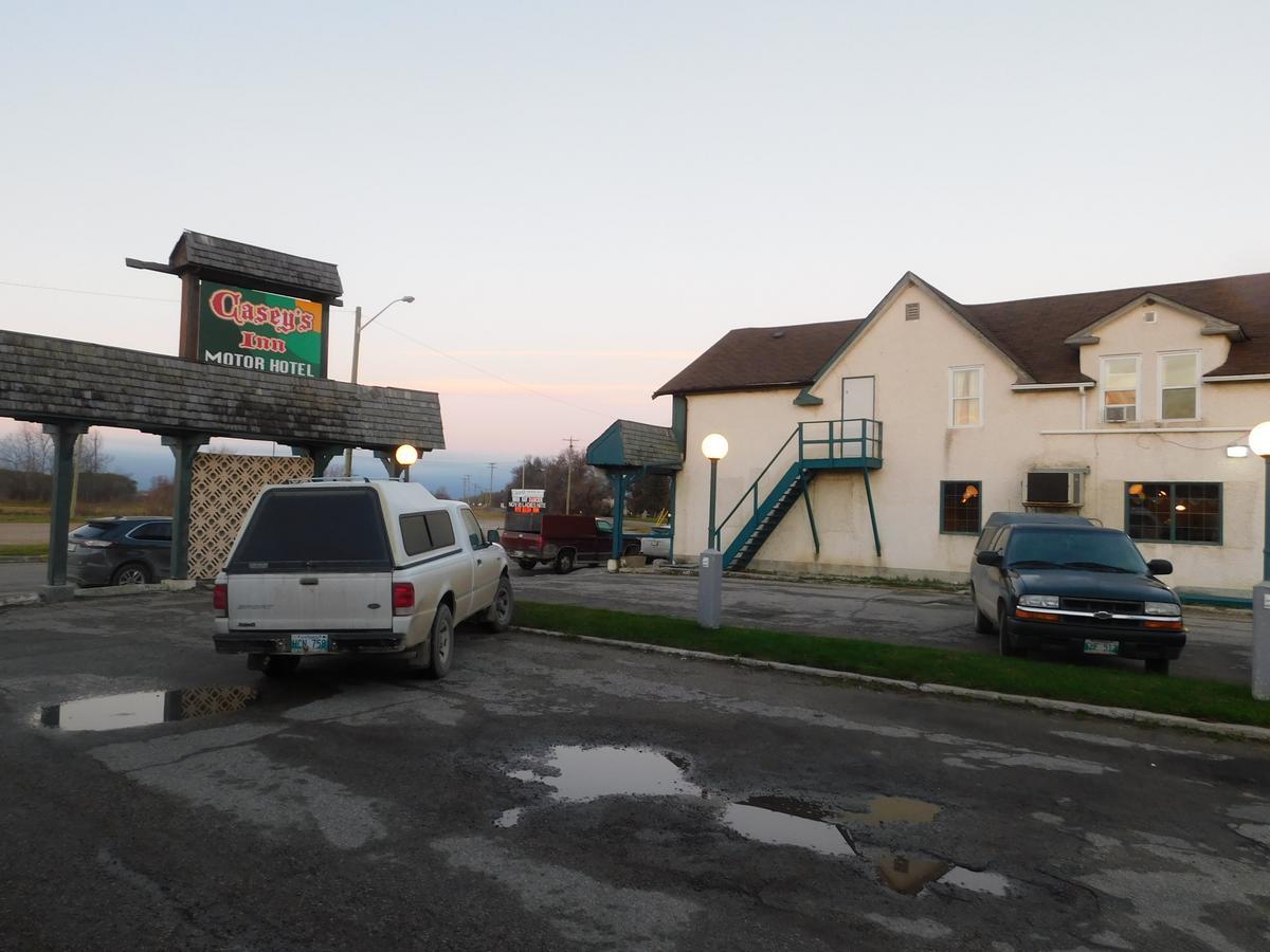 Casey'S Inn Lac du Bonnet Eksteriør bilde