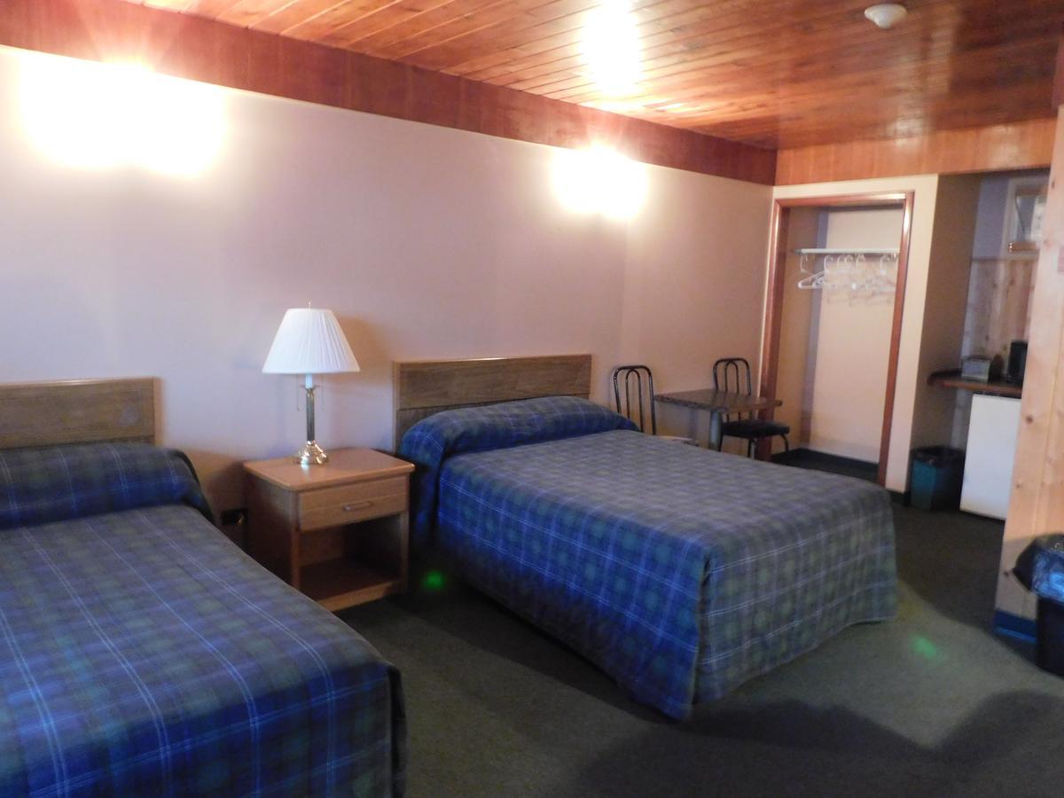 Casey'S Inn Lac du Bonnet Eksteriør bilde